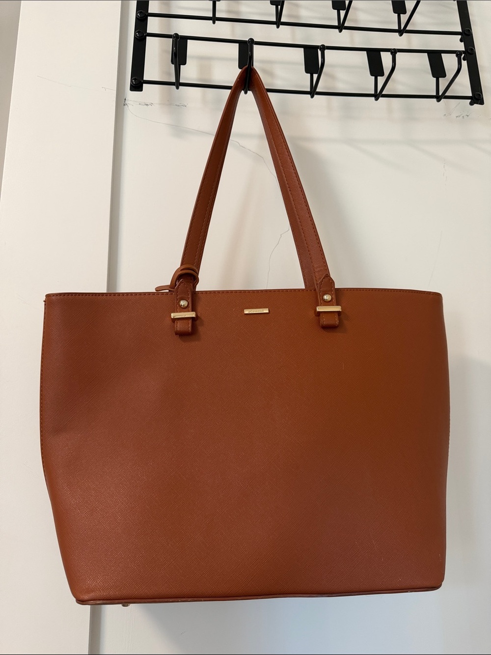 Classic Brown Tote Handbag - Women's Everyday Tote